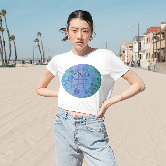 Pisces Women's Flowy Cropped Tee